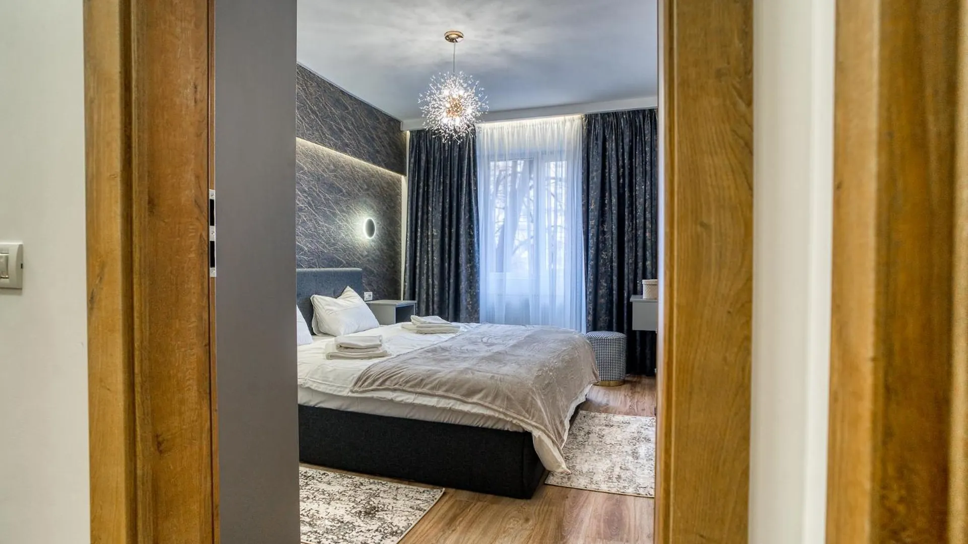 City Chic Retreat: Newly Renovated 1Br Apartment Bukurešť